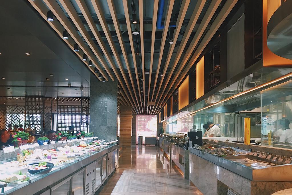 Yantai Meiya International Aparthotel Exteriör bild