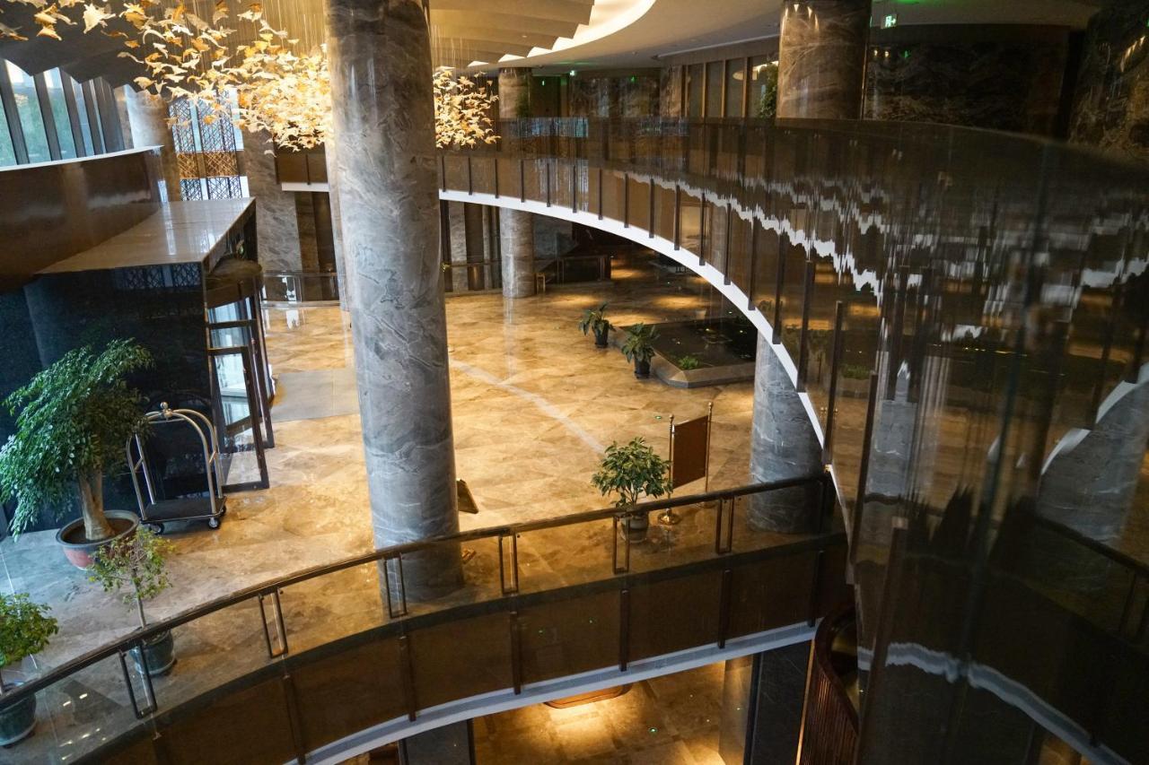 Yantai Meiya International Aparthotel Exteriör bild