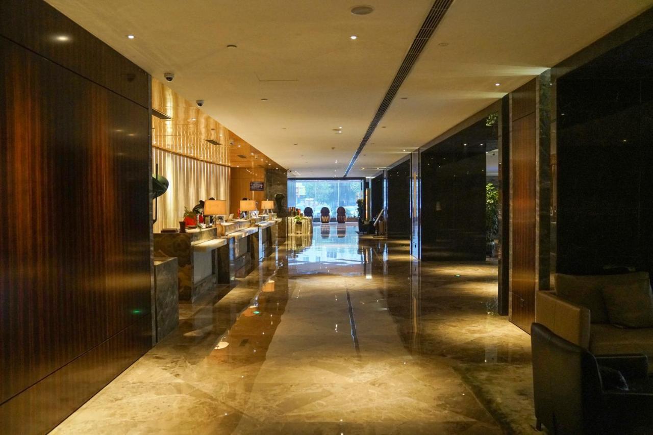 Yantai Meiya International Aparthotel Exteriör bild