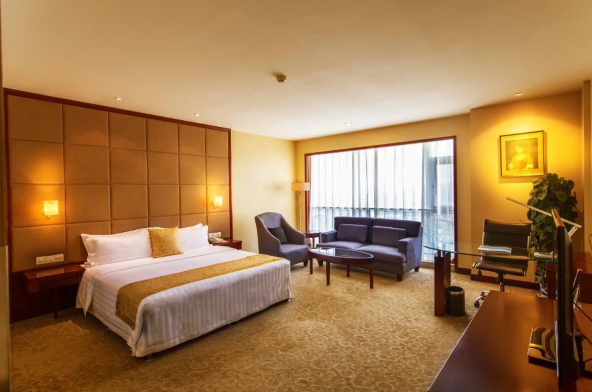 Yantai Meiya International Aparthotel Exteriör bild